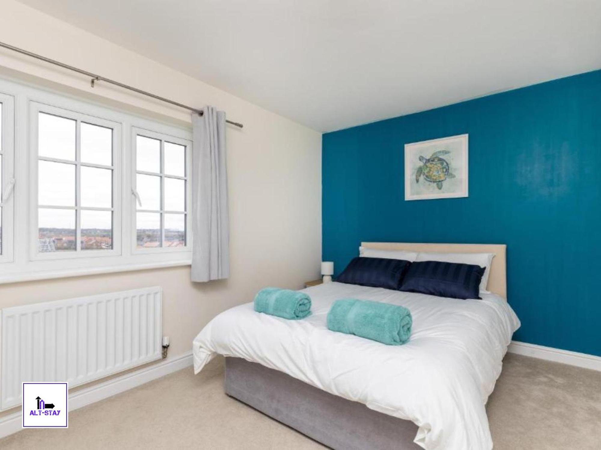 4 Bed 3 Bath - Kirkstall House By Alt-Stay Accommodation - Ideal For Contractors & Remote Workers - Long Stays Welcome Wakefield Εξωτερικό φωτογραφία