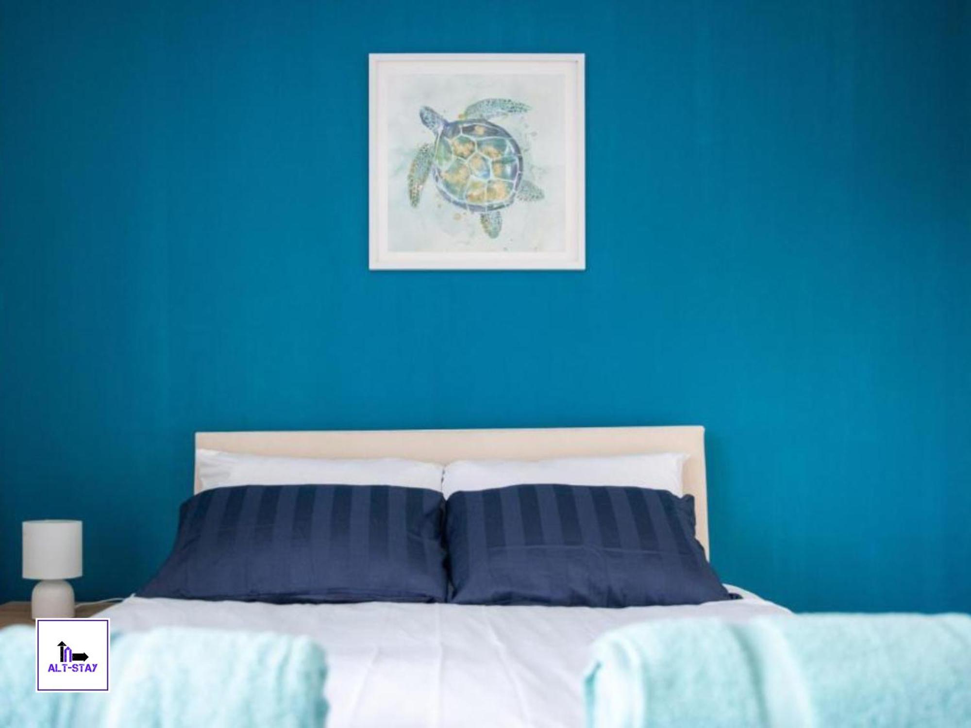 4 Bed 3 Bath - Kirkstall House By Alt-Stay Accommodation - Ideal For Contractors & Remote Workers - Long Stays Welcome Wakefield Εξωτερικό φωτογραφία